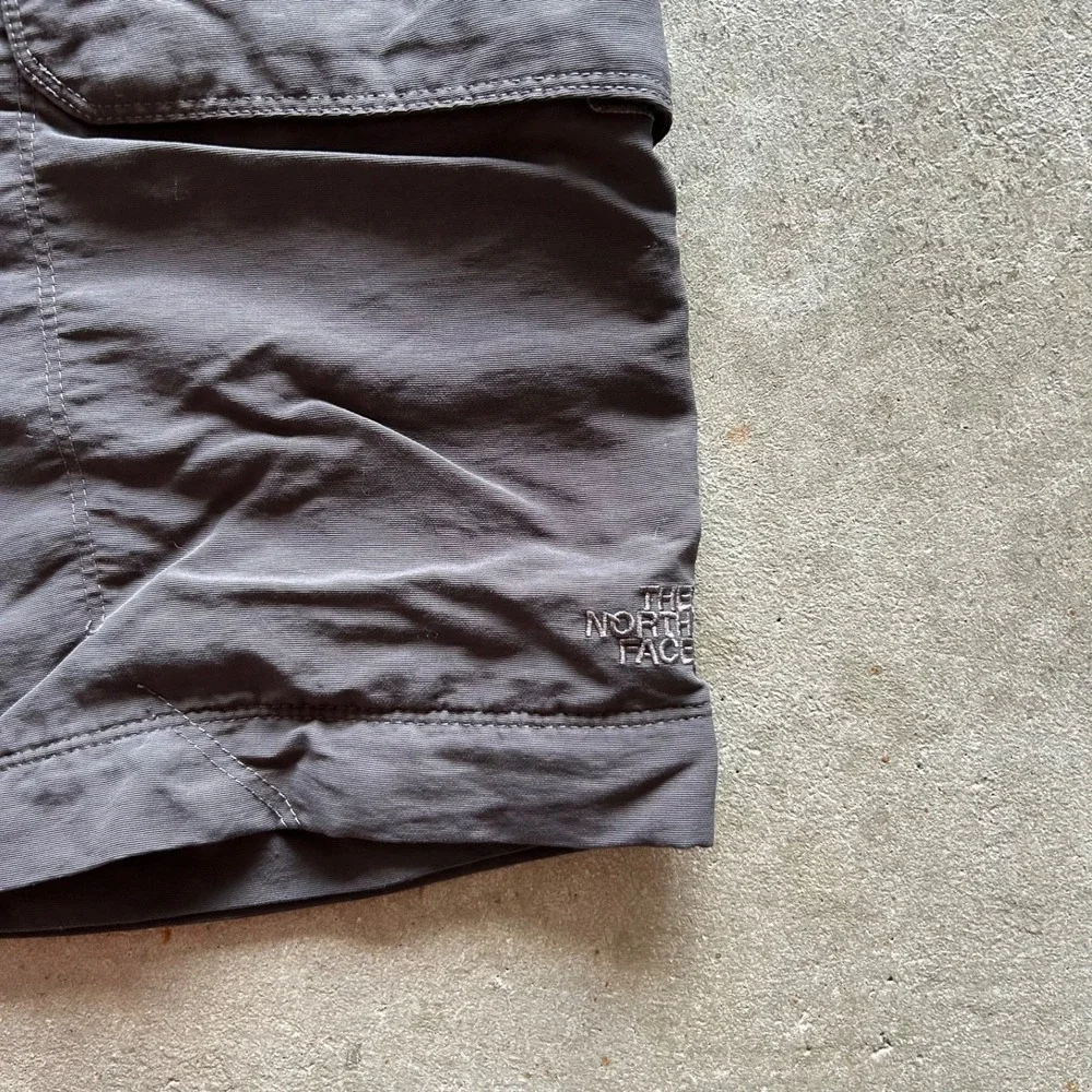 The North Face Cargo Shorts Mens‎ Large Gray Belted Outdoor Hiking
